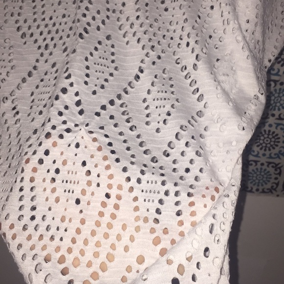 Swimsuit cover tee shirt - Picture 3 of 4